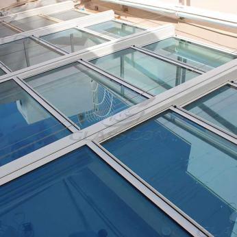 Retractable Glass Roof with Motorized Operation