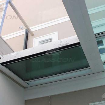 Retractable Glass Roof with Motorized Operation