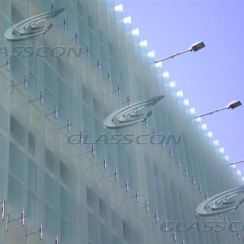 Building Envelope with Glazed Solar Louvers & Inox Mesh